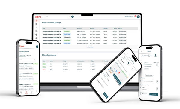 Ein Laptop und drei Smartphones auf denen die App klarxMANAGER geöffnet ist um Baumaschinen digital zu mieten