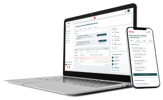 Laptop und Smartphone mit dem klarxMANAGER geöffnet um Baumaschinen digital zu mieten